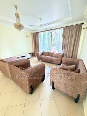 Furnished 3bdrm Apartment in Oyster Bay for rent