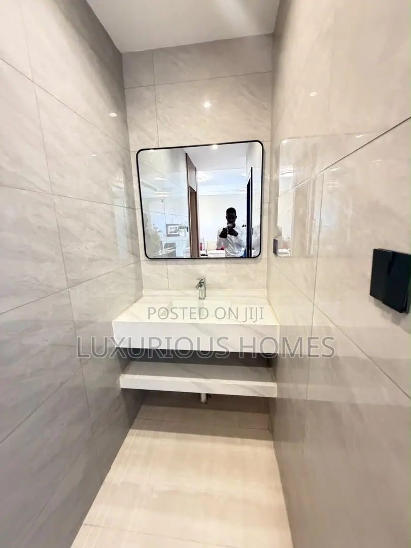 Furnished 1bdrm Apartment in Msasani for sale