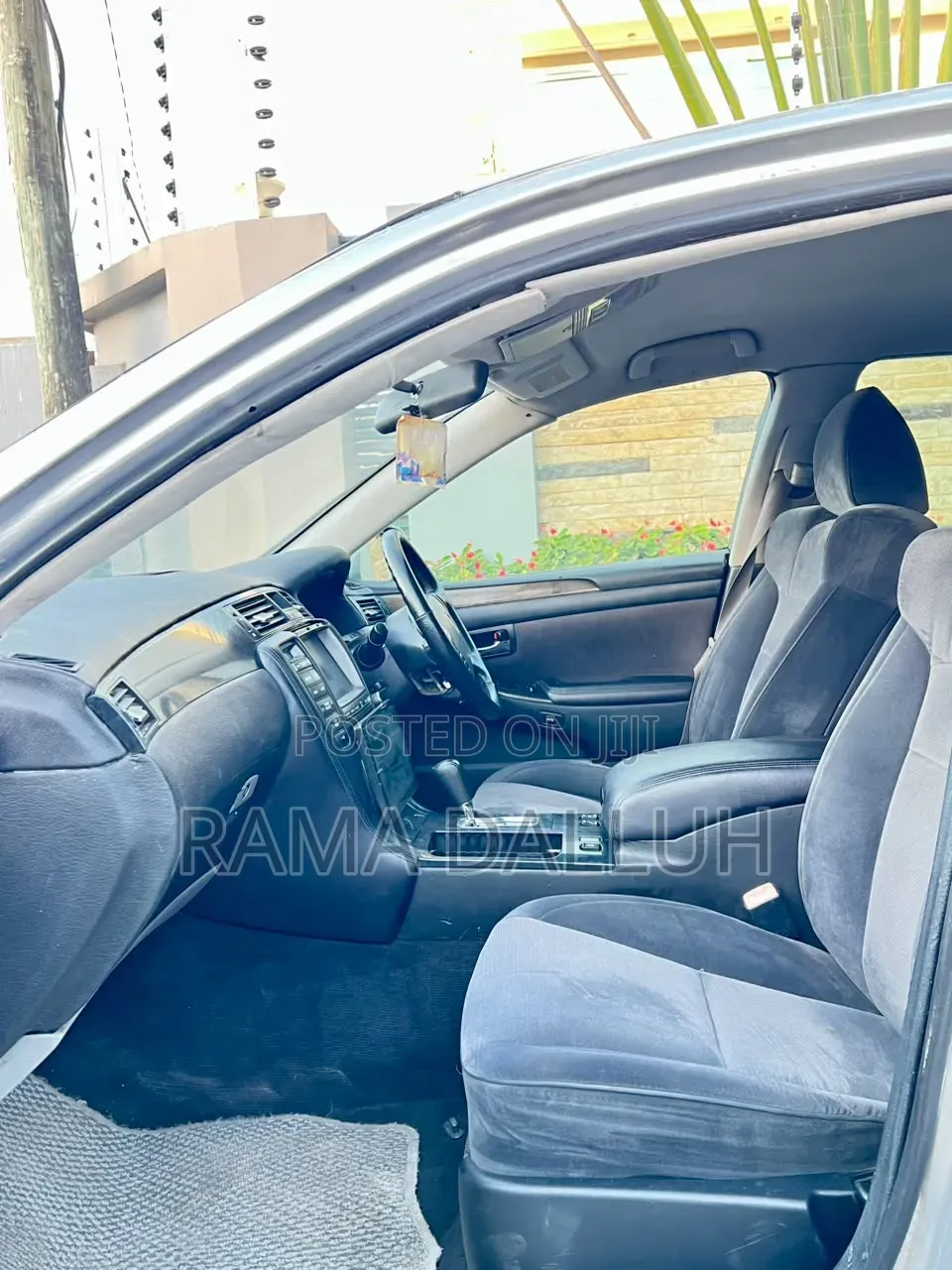 Toyota Crown 2004 Silver