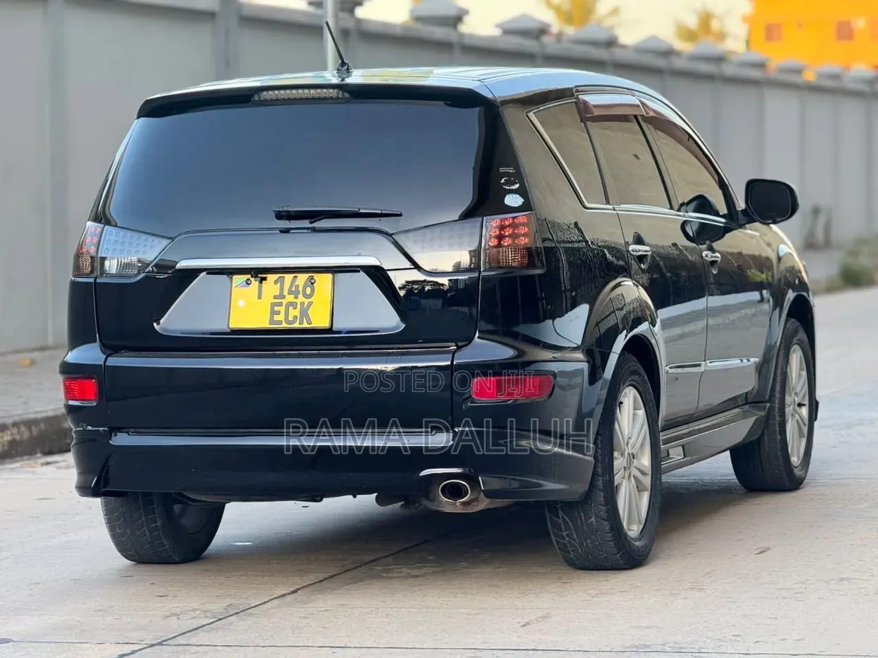 Mitsubishi Outlander 2010 Black