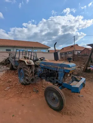 Tractor Massey Ferguson