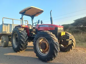 Tractor Massey Ferguson