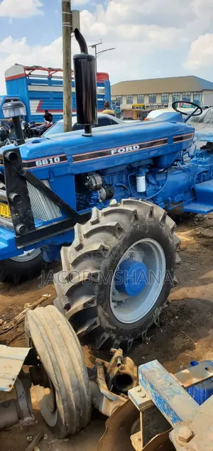 Tractor Ford