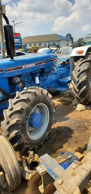 Tractor Ford