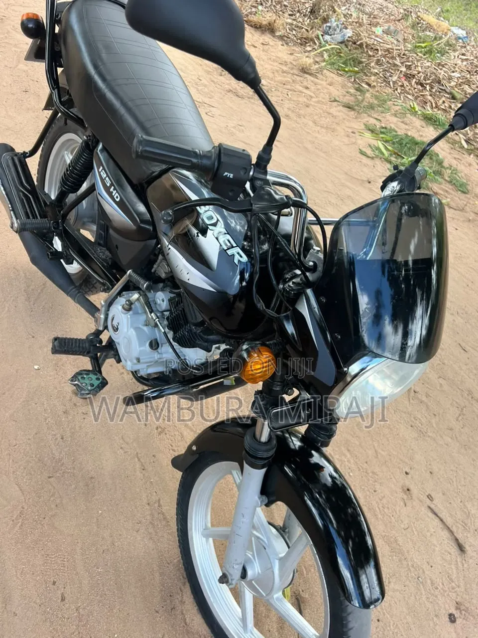 Bajaj Boxer 125 2026 Black