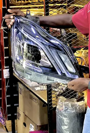 Toyota Crown Headlights