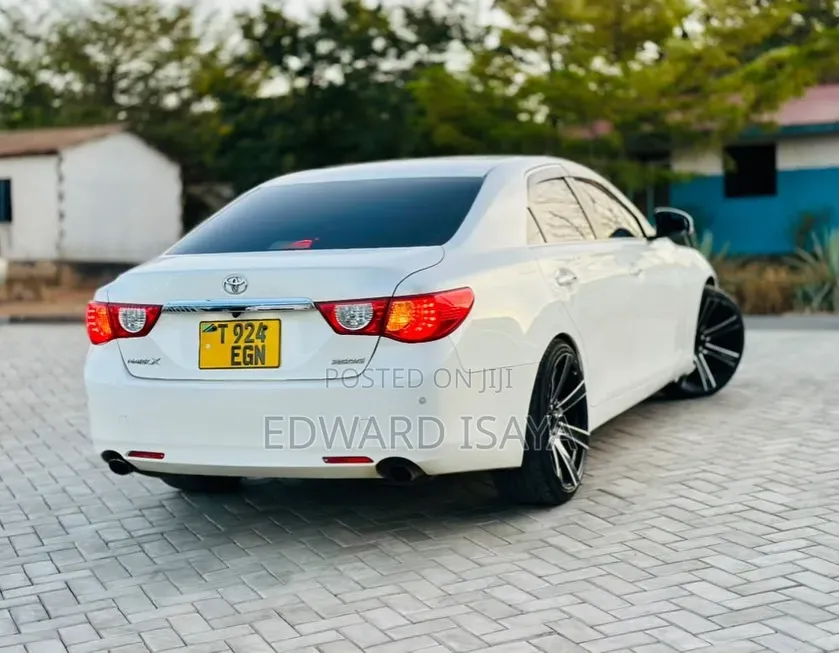 Toyota Mark X 2012 Pearl