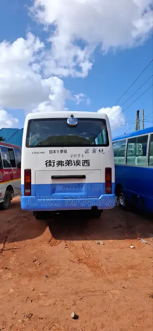 Nissan Civilian 2000 White