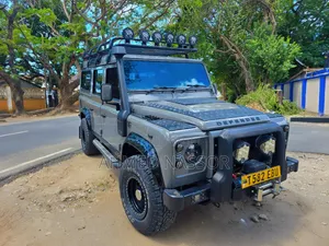 Land Rover Defender 2015 Gray