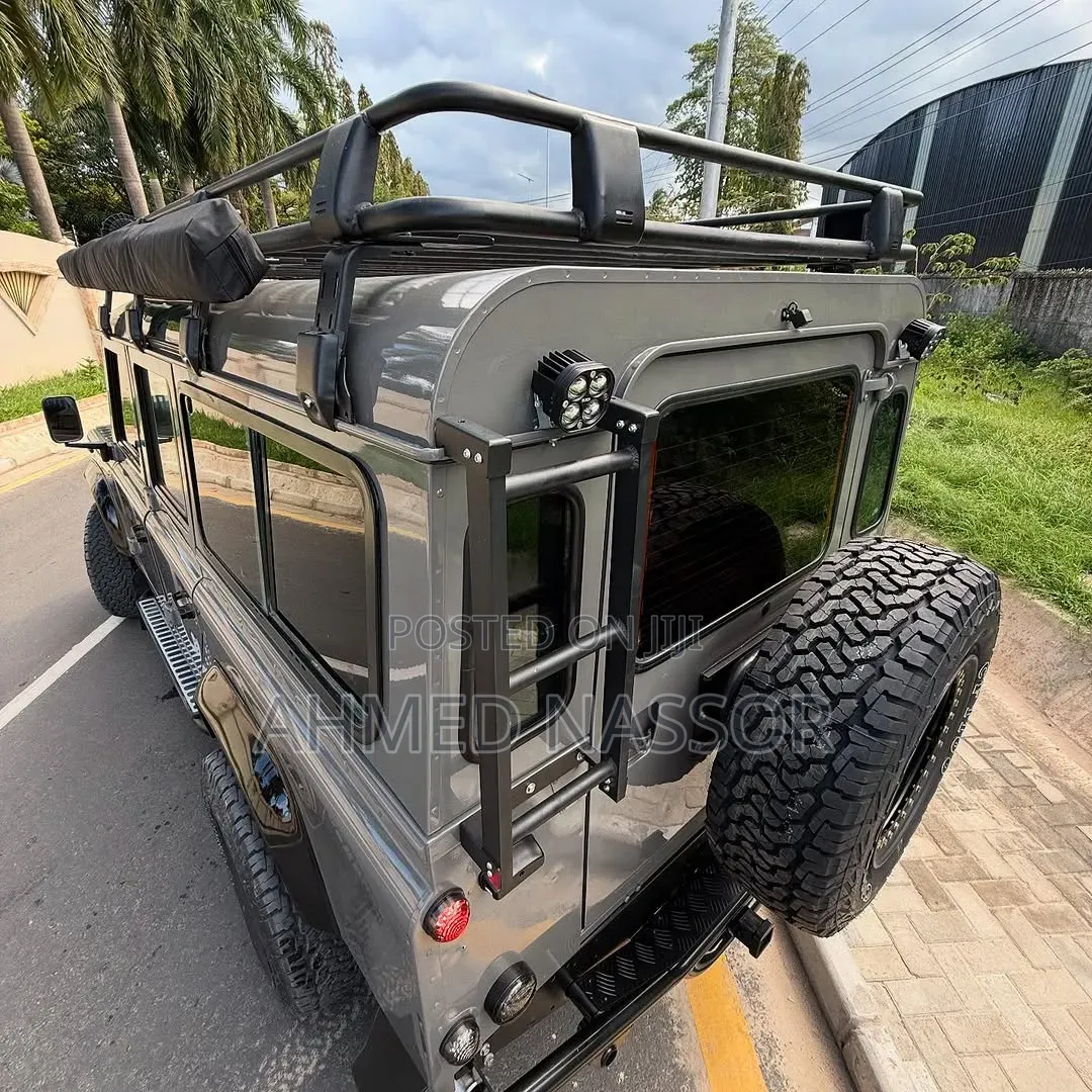 Land Rover Defender 2015 Gray