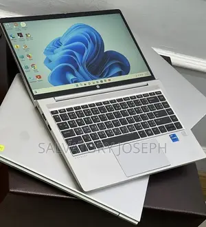 Laptop HP ProBook 440 G9 8GB Intel Core i5 SSD 256GB