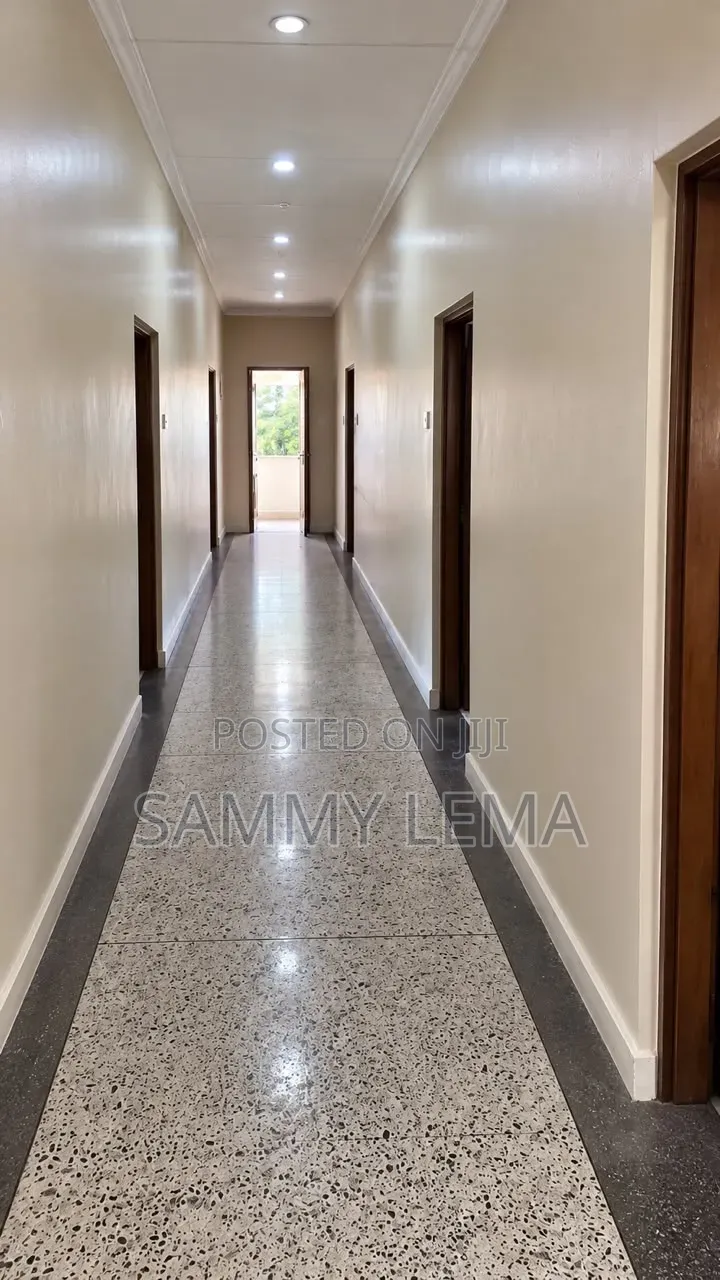 5bdrm Bungalow in Sanpak Area, Njiro for rent