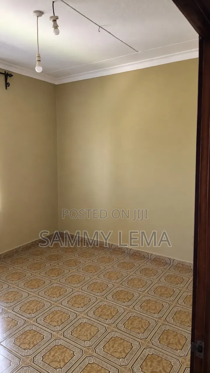 5bdrm Bungalow in Sanpak Area, Njiro for rent