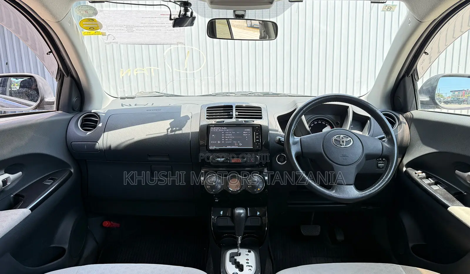 Toyota IST 2007 Burgundy
