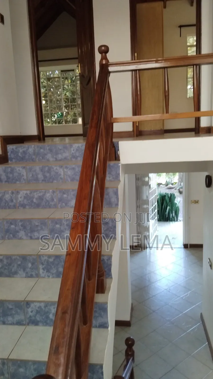 4bdrm Apartment in Sanpark Road, Njiro for rent
