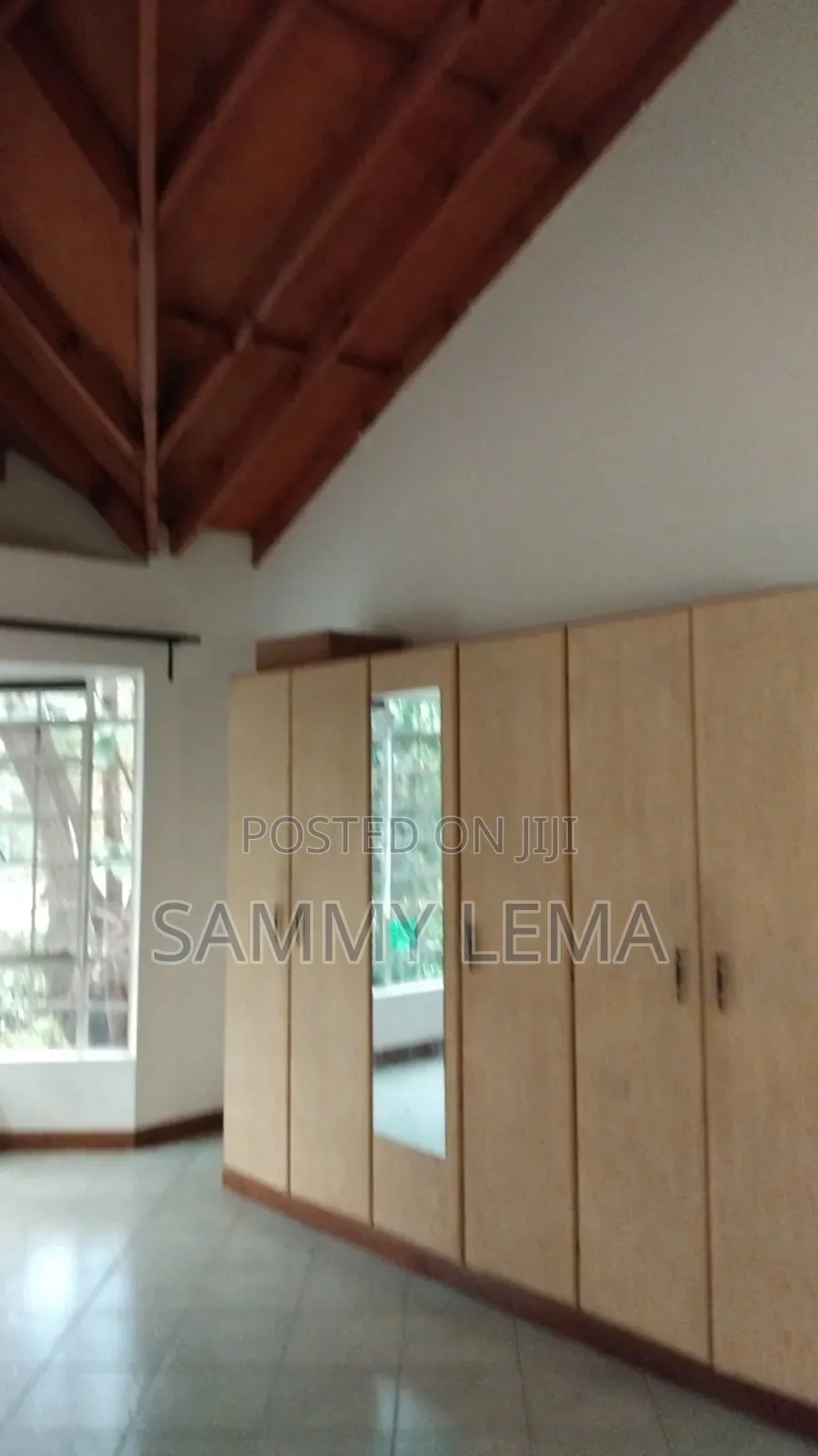 4bdrm Apartment in Sanpark Road, Njiro for rent