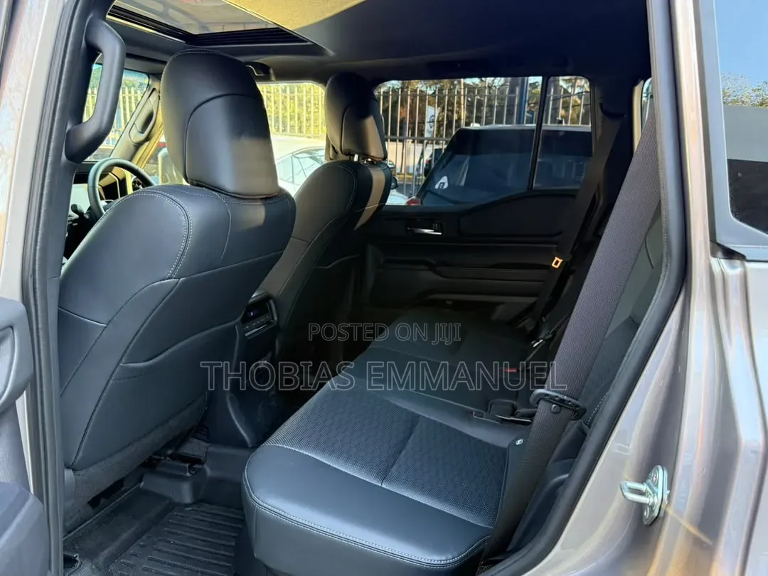 Toyota Land Cruiser Prado 2025 Beige