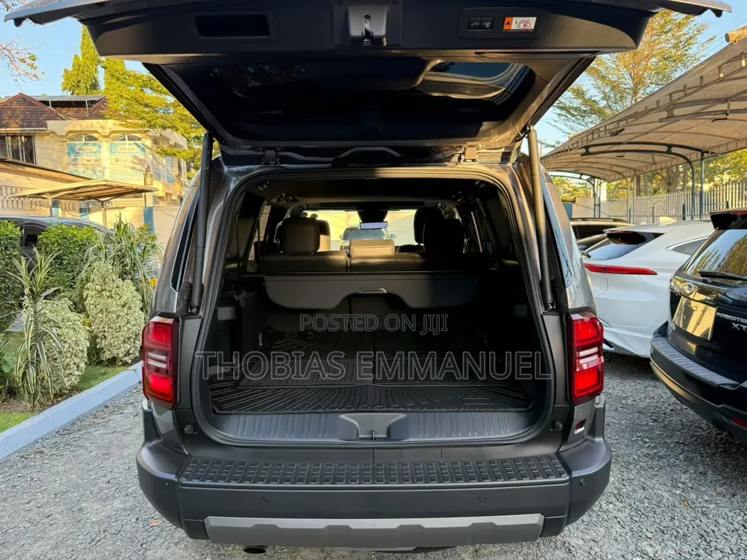 Toyota Land Cruiser Prado 2025 Beige