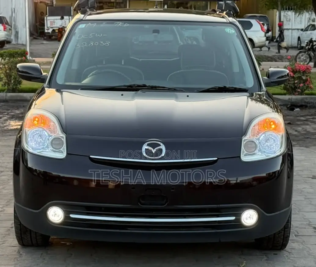Mazda Verisa 2009 Maroon