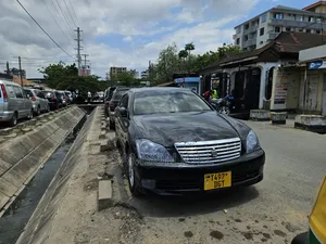 Toyota Crown Royale 2005 Black