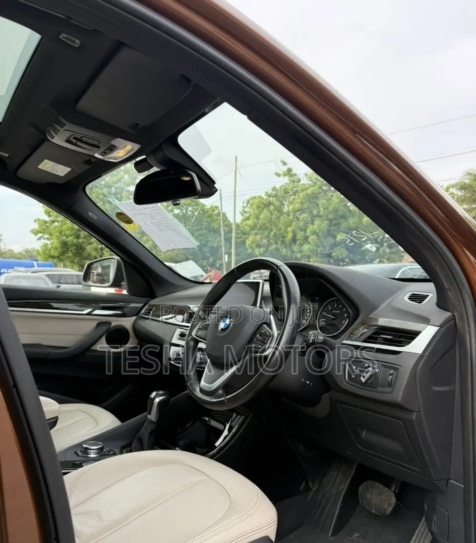 BMW 120i 2016 Brown
