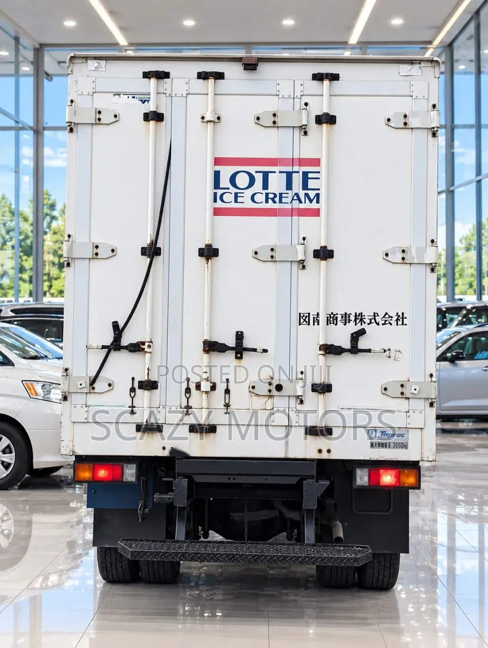Mitsubishi Canter Refrigerator.