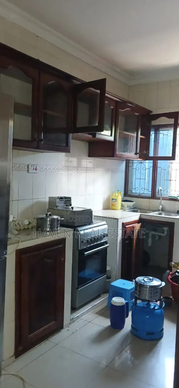 3bdrm House in Mjini for rent
