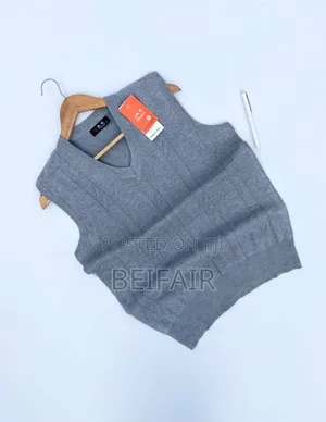 Sleeveless v Neck Sweater