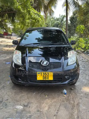 Toyota IST 2005 Blue