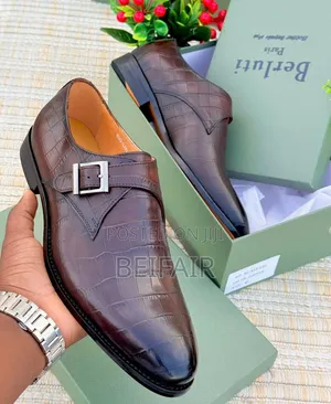 Men’s Buckle Loafers