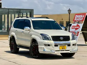 Toyota Land Cruiser Prado 2006 White