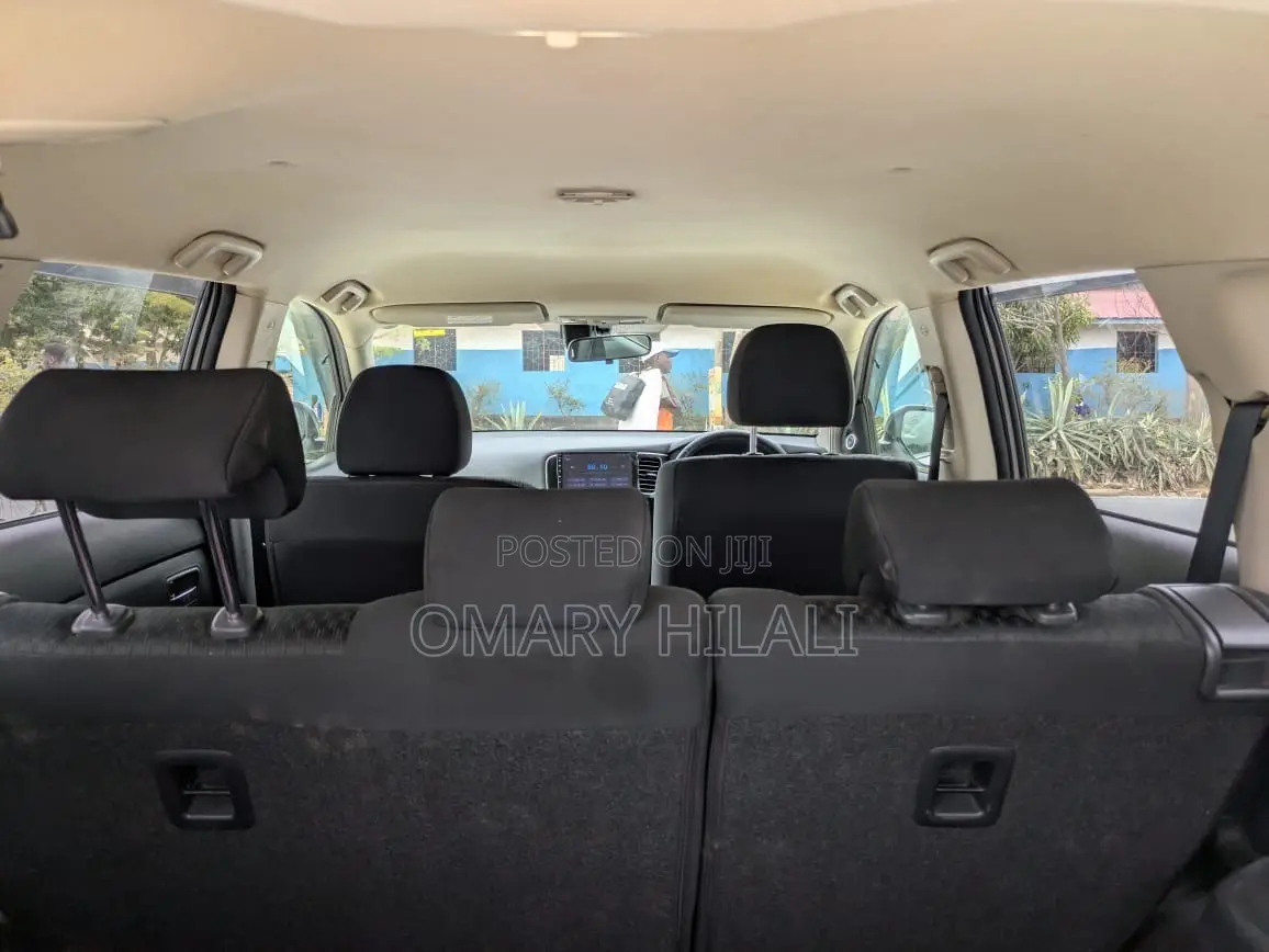 Mitsubishi Outlander 2015 White