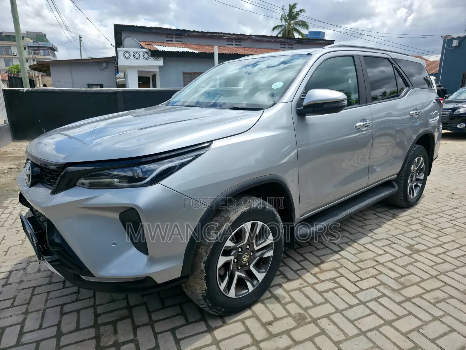 Toyota Fortuner 2.8 D AWD 2024 Silver