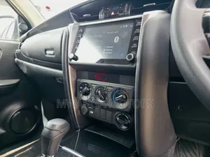 Toyota Fortuner 2.8 D AWD 2024 Silver