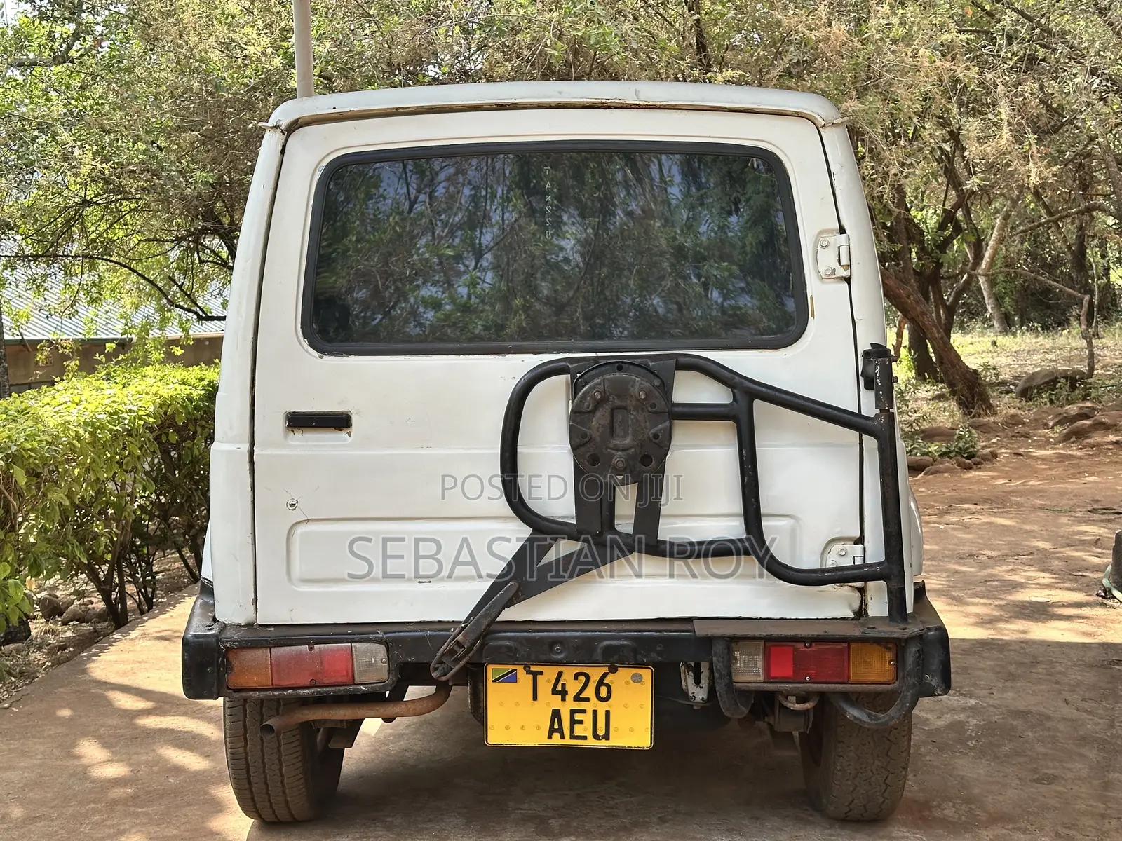 Suzuki Samurai 1989 White