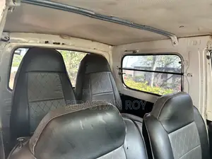 Suzuki Samurai 1989 White