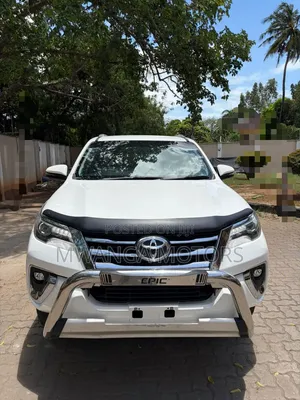 Toyota Fortuner 2.8 D AWD 2020 White