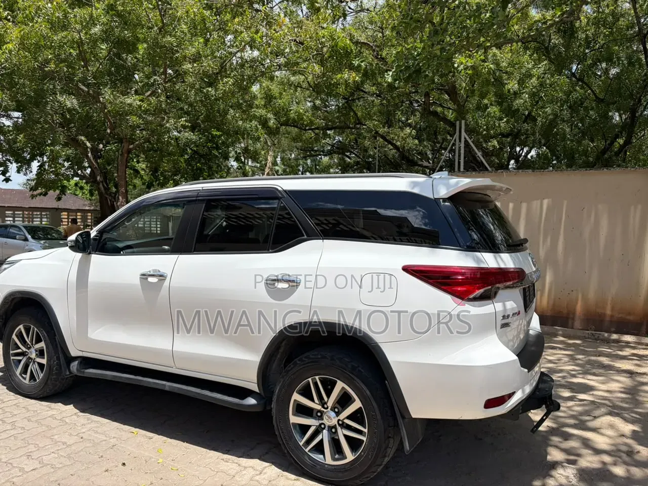 Toyota Fortuner 2.8 D AWD 2020 White