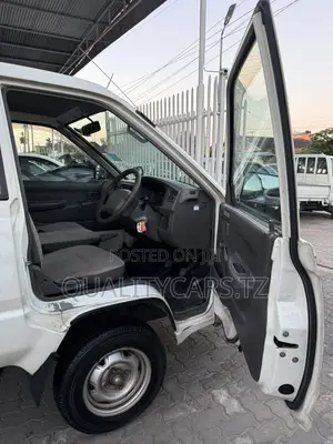 Toyota Town Ace Tone 1