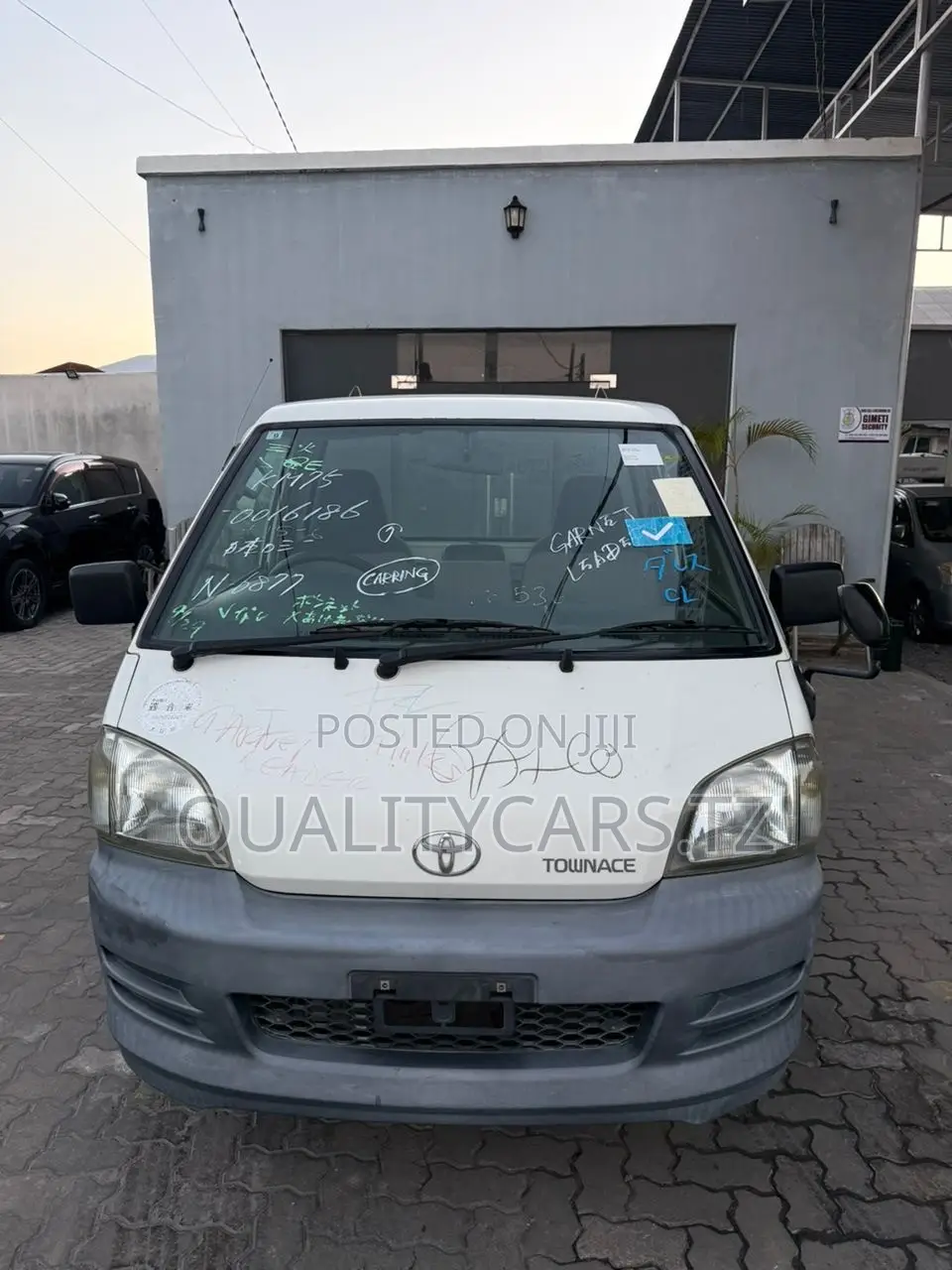 Toyota Town Ace Tone 1