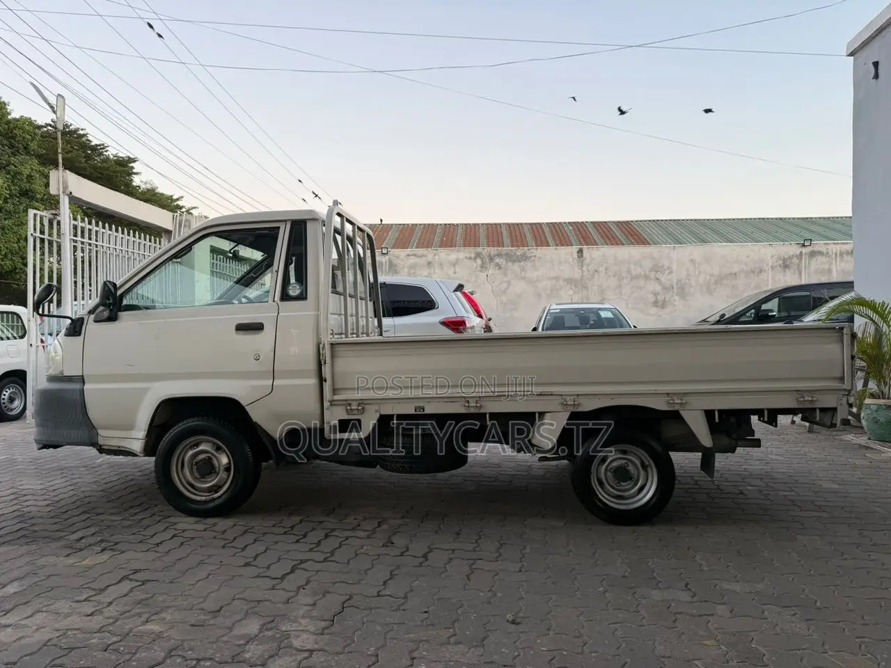 Toyota Town Ace Tone 1