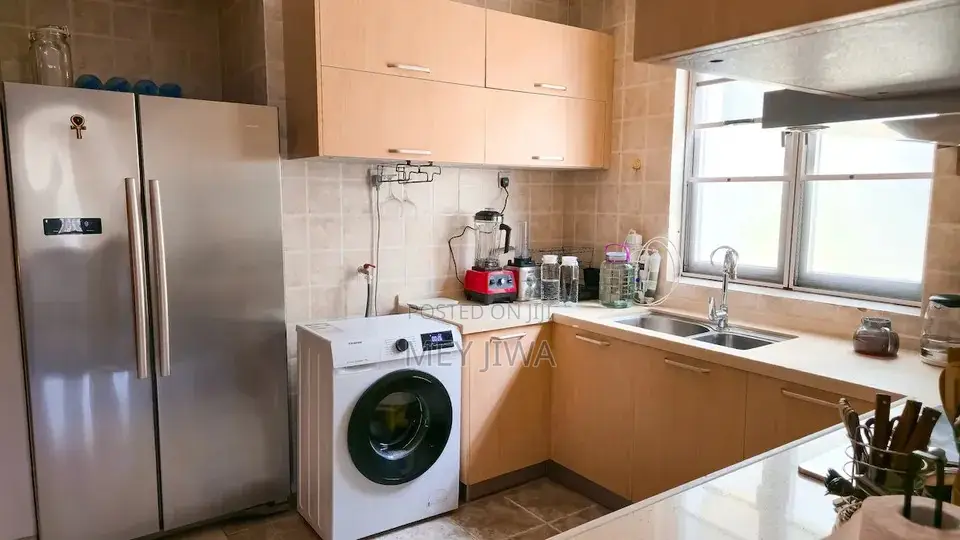 Furnished 3bdrm Apartment in Oyster Bay for rent