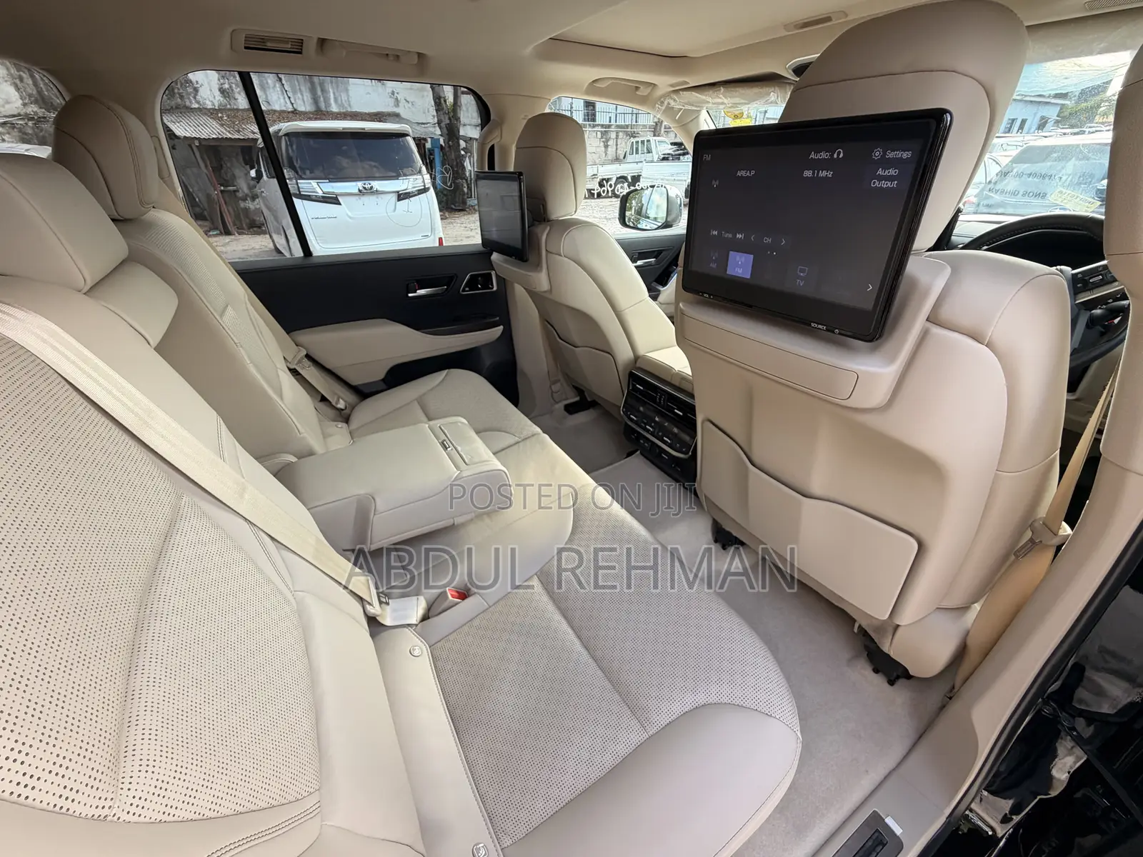 Toyota Land Cruiser LC300 2023 Black