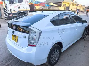 Toyota Prius I 2010 White
