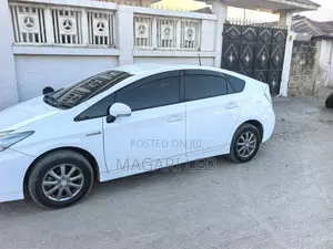 Toyota Prius I 2010 White