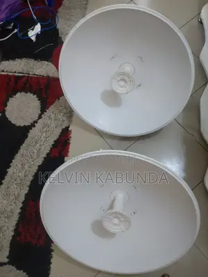 Ubiquiti airFiber 5X HD PtP Radio With 30dBi Parabolic Dish Antenna