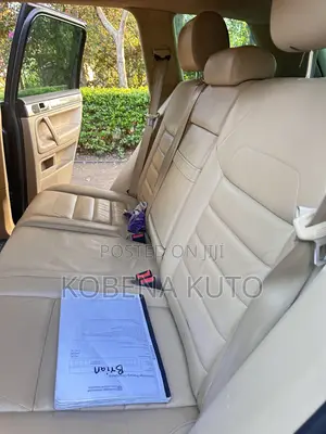 Volkswagen Touareg V6 TDI 2010 Blue