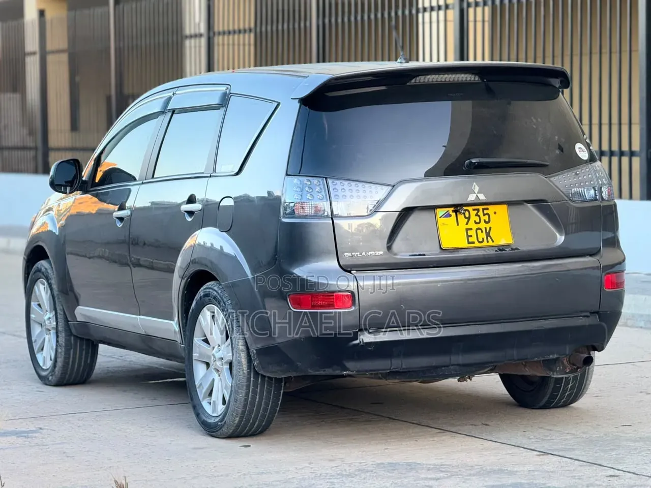 Mitsubishi Outlander 2006 Gray
