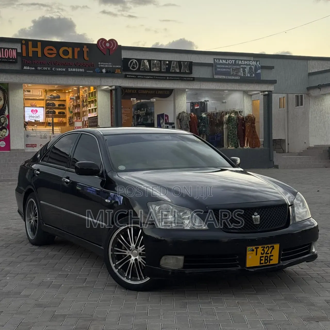 Toyota Crown 2004 Black