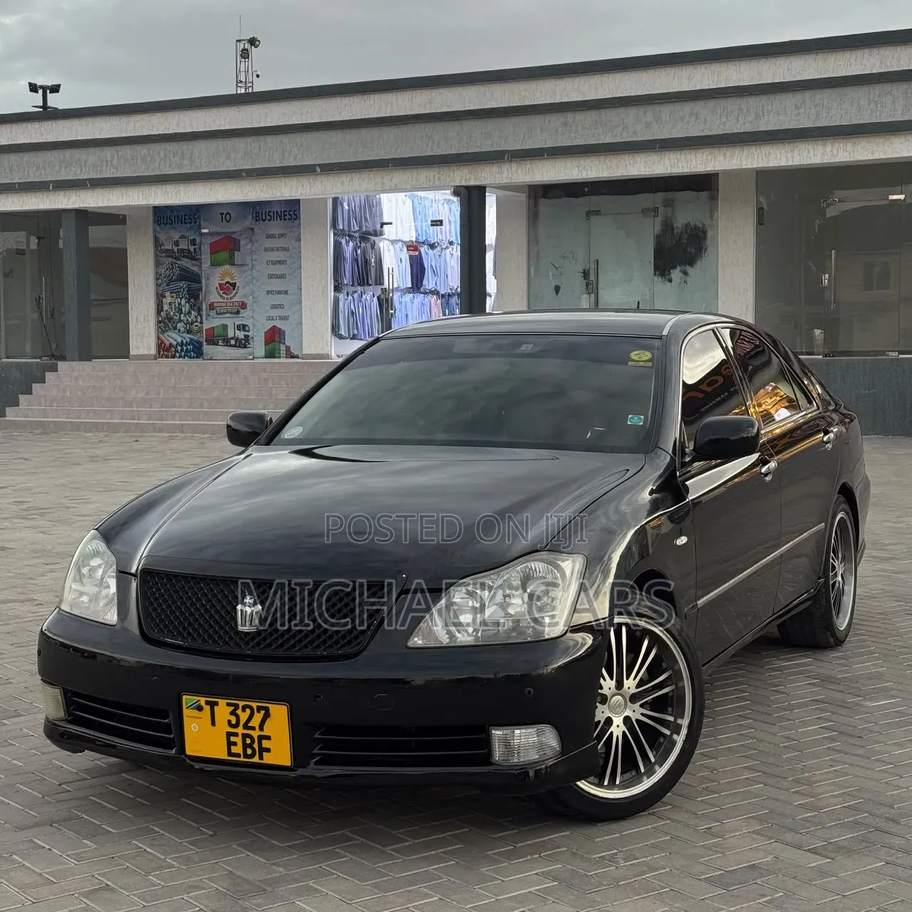 Toyota Crown 2004 Black